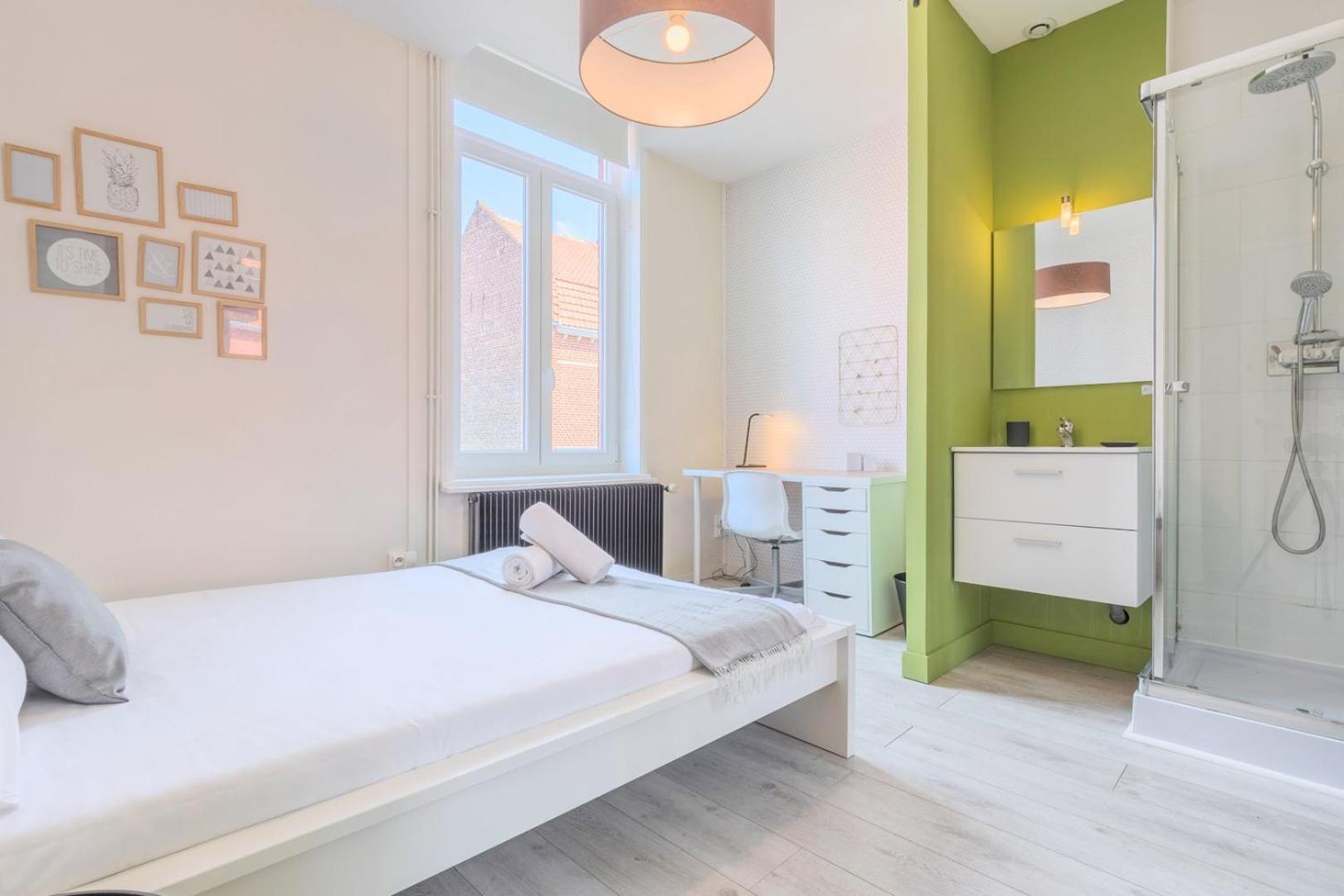 Apartment 4 Bedroom & 4 Bathroom House Close To Parc Barbieux