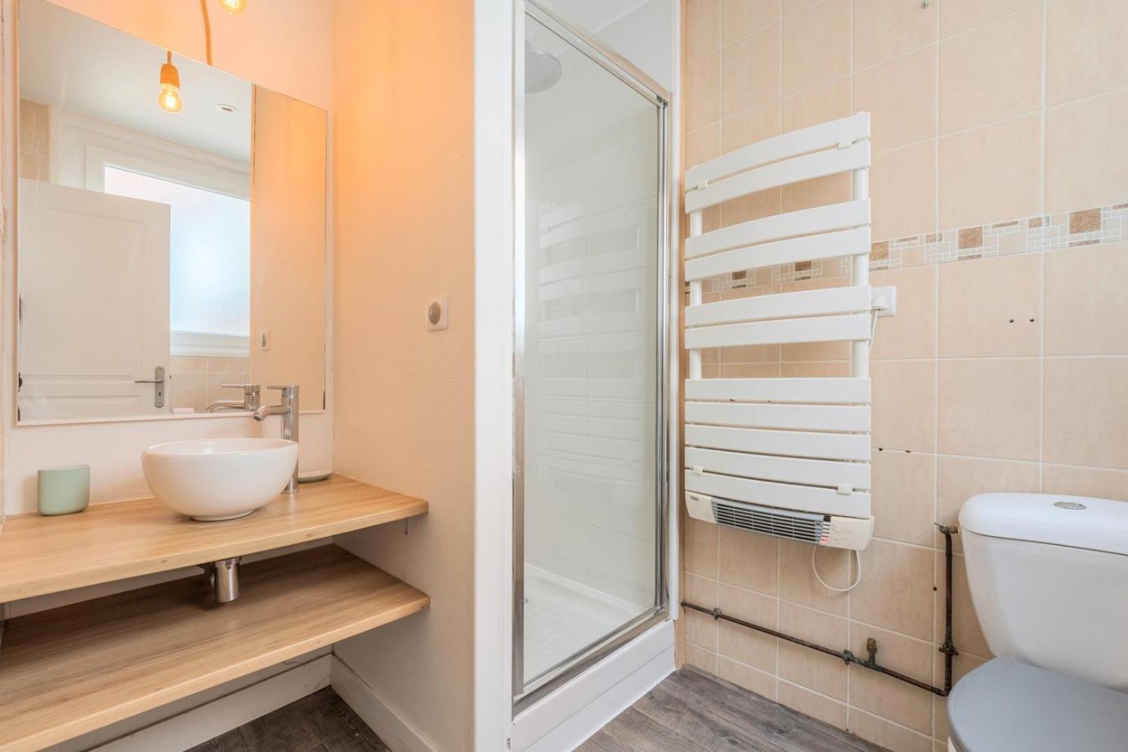 4 Bedroom & 4 Bathroom House Close To Parc Barbieux *