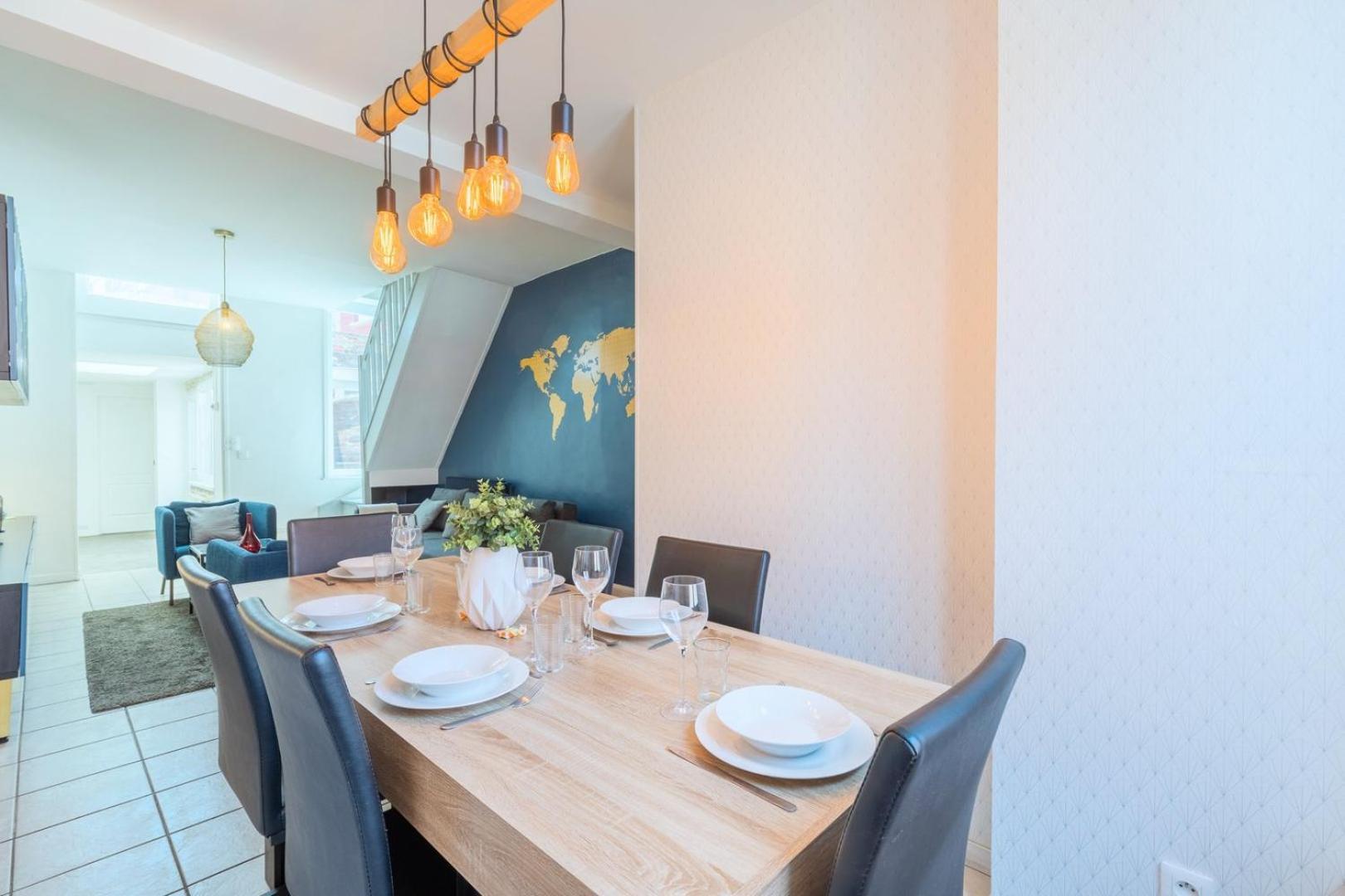 Apartment 4 Bedroom & 4 Bathroom House Close To Parc Barbieux *